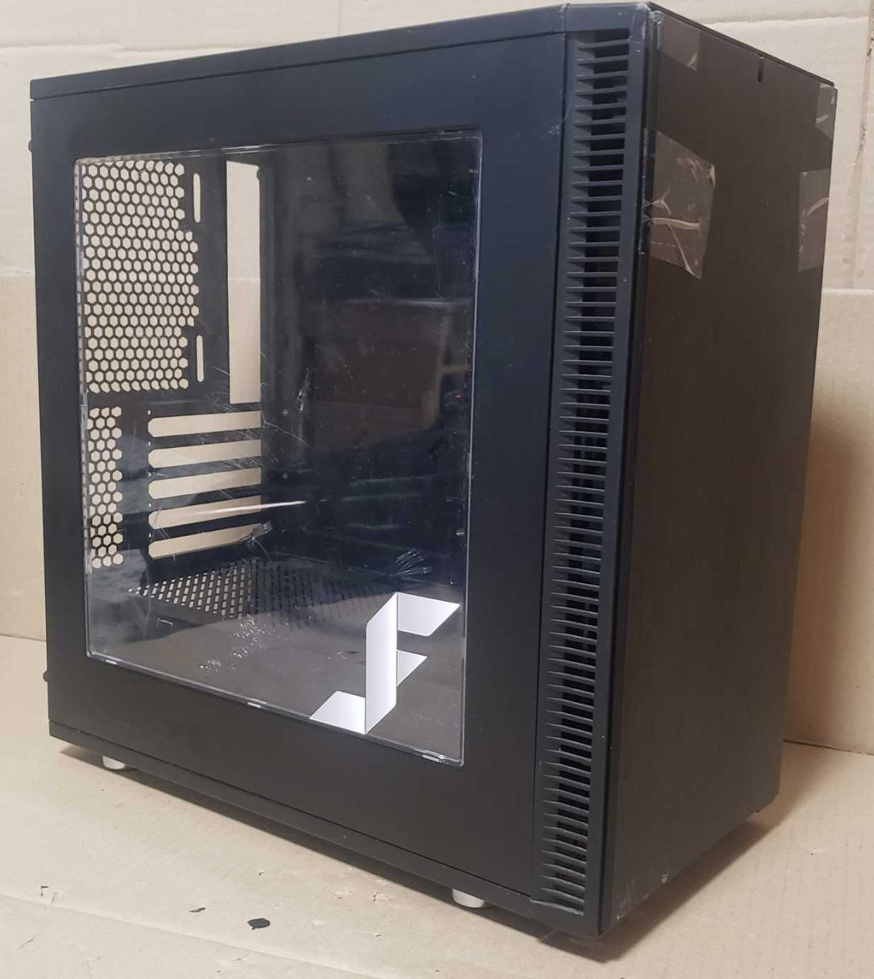 Корпус Fractal Design Define Mini C TG Black. с повреждениями.