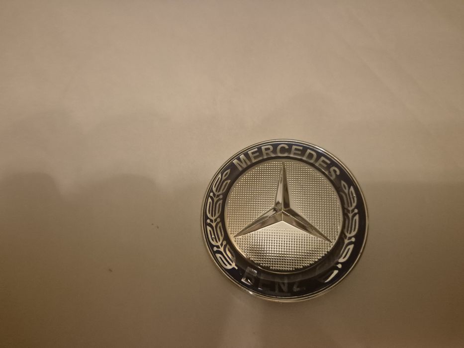 logo emblemat  na maske do mercedesa średnica 57mm