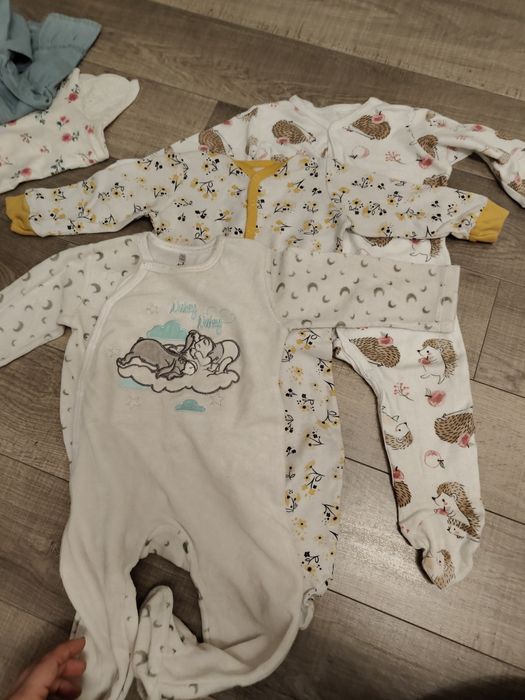 Ubranka dla dziewczynki