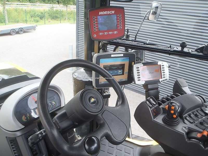 Гусеничний трактор Challenger MT 755 E