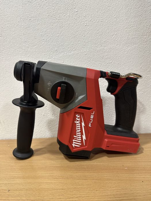 Безщітковий перфоратор milwaukee 2908-20