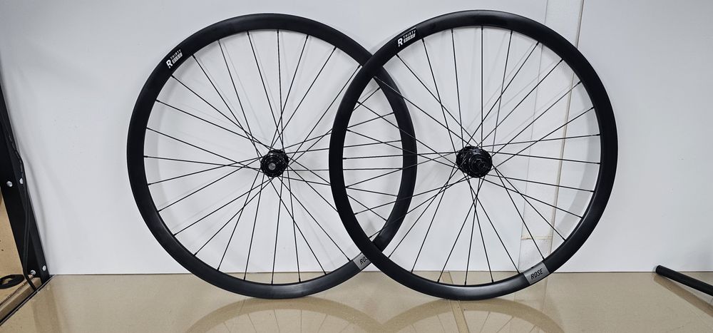 Koła 28" Rose R Thirty Disc.  Komplet