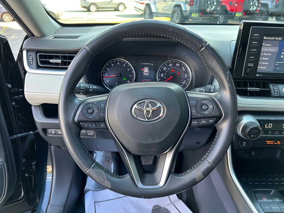 Toyota RAV4      2020