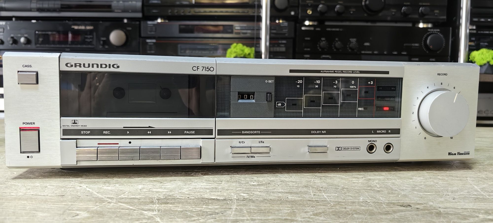 Касетний програвач Grundig CF 7150/Дефект