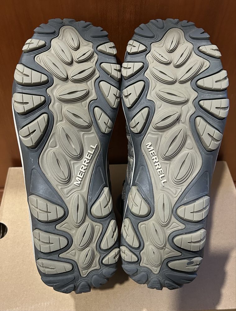 Botas de caminhada / trekking Merrell
