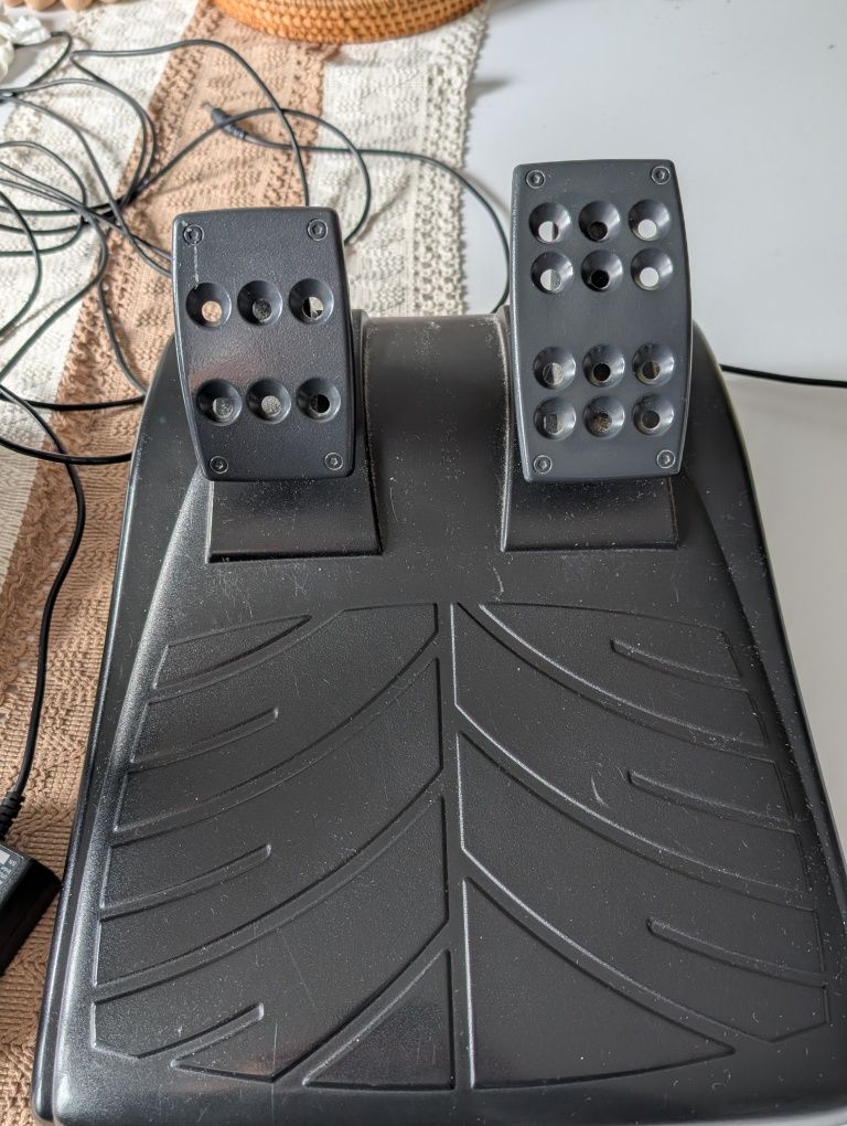 Logitech driving force GT