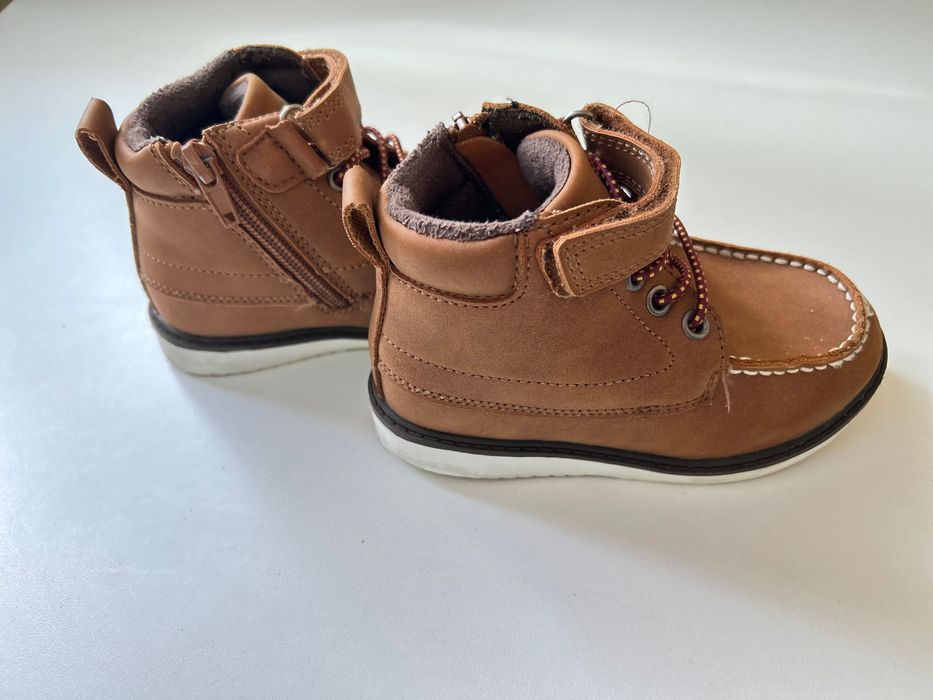 Осінні черевики Reserved, розмір 24-25