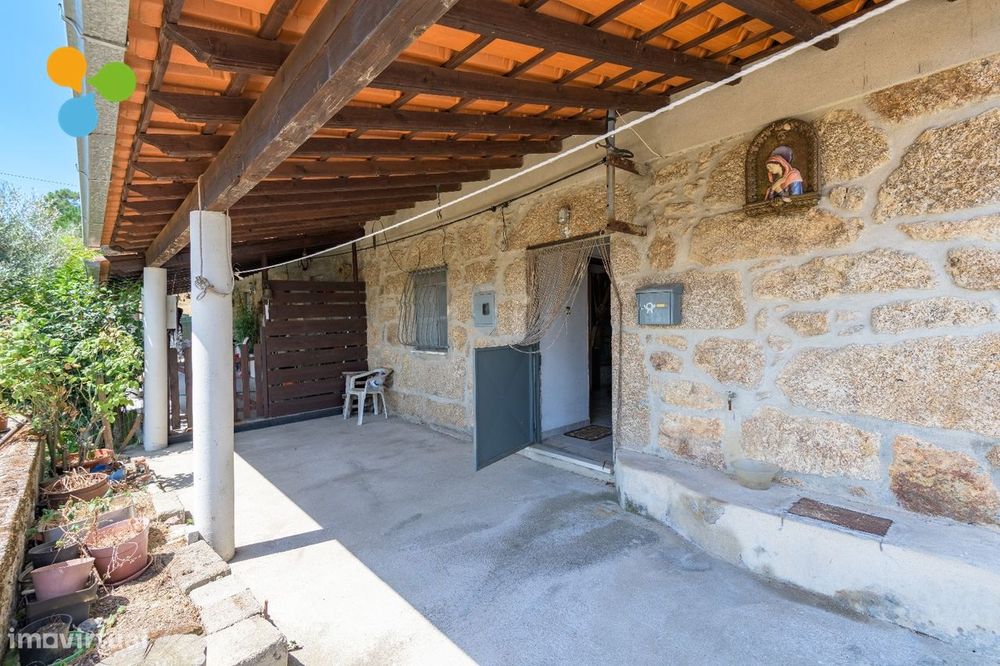 Quintinha com moradia geminada para remodelar – Borralheira, Teixoso