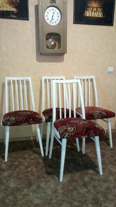 Стулья сталинские, венские, столики, этажерки, полки. Мебель.