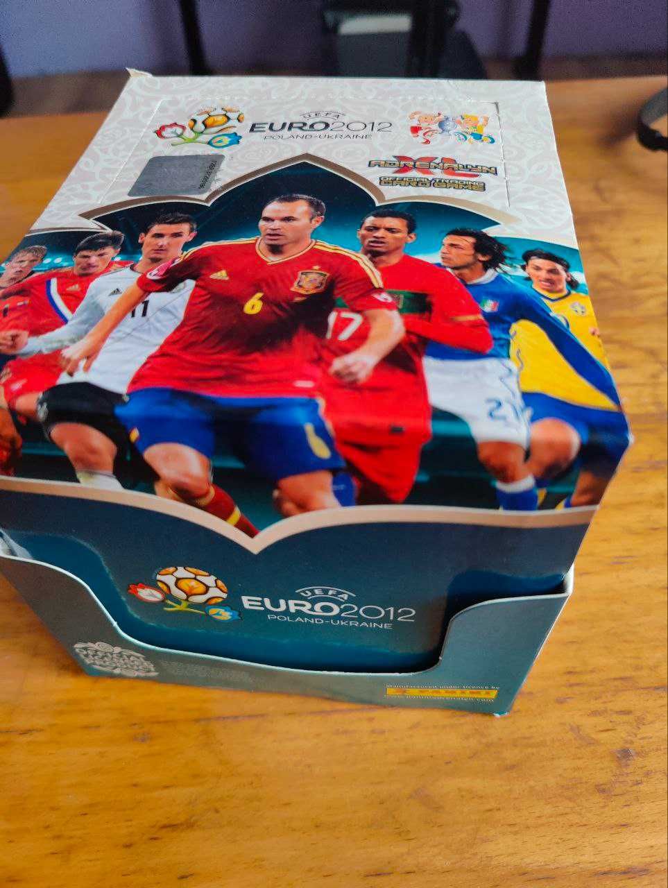 Box 100 saszetek Panini Adrenalyn XL Euro 2012