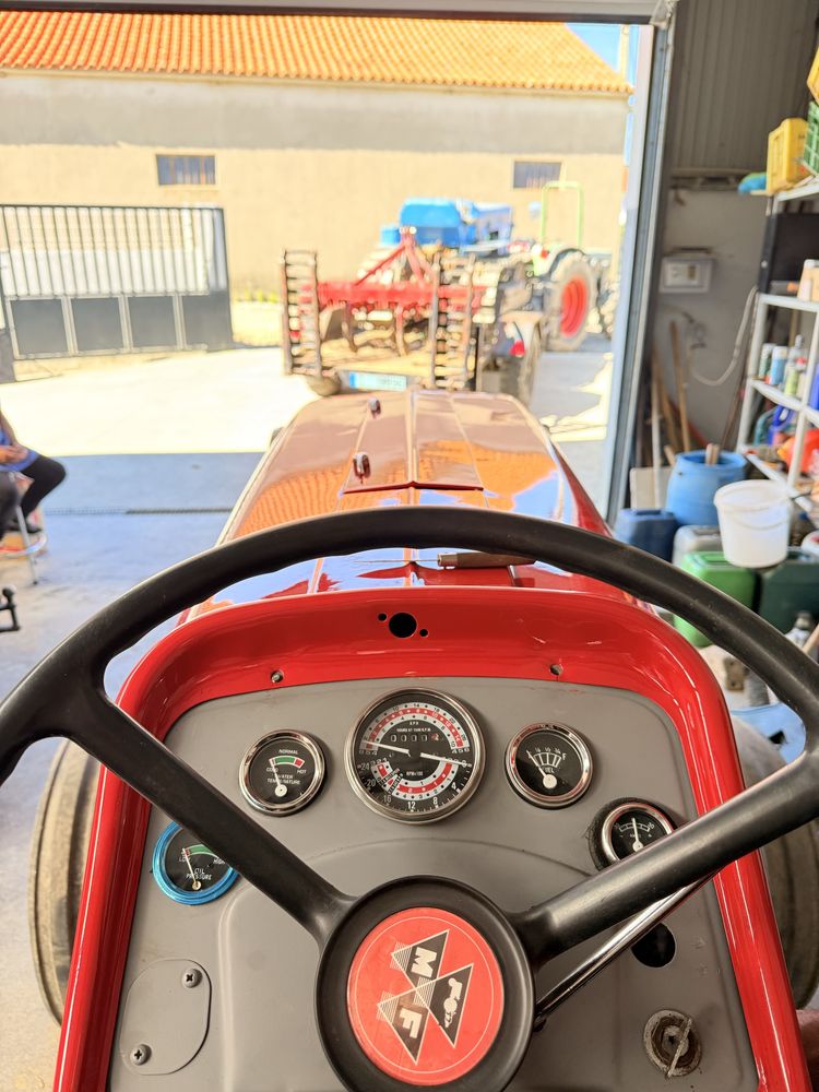 Massey Ferguson 165