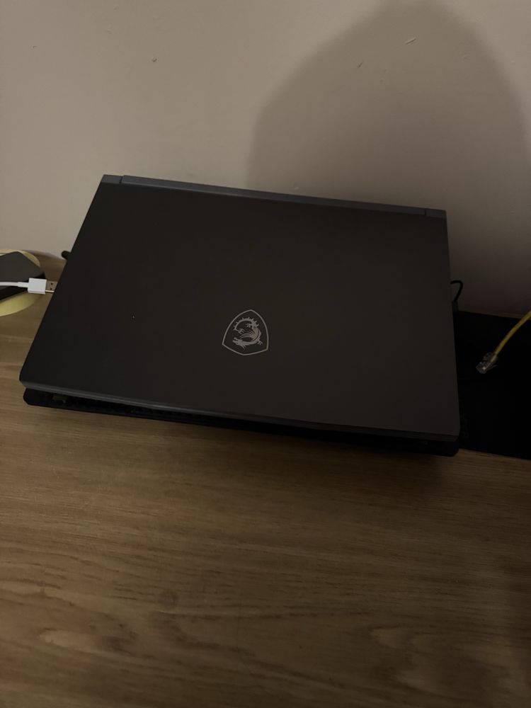 Laptop Msi Thin  15 B RTX2050+ podkładka chłodząca tracer
