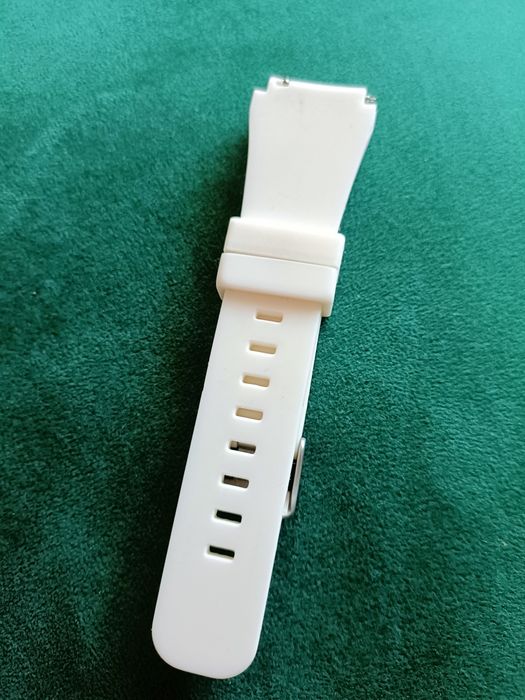 Biały silikonowy pasek do zegarka 22 mm  uniwersalny