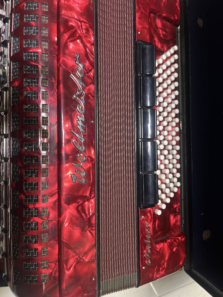 Akordeon Weltmeister Meteor 96 bas