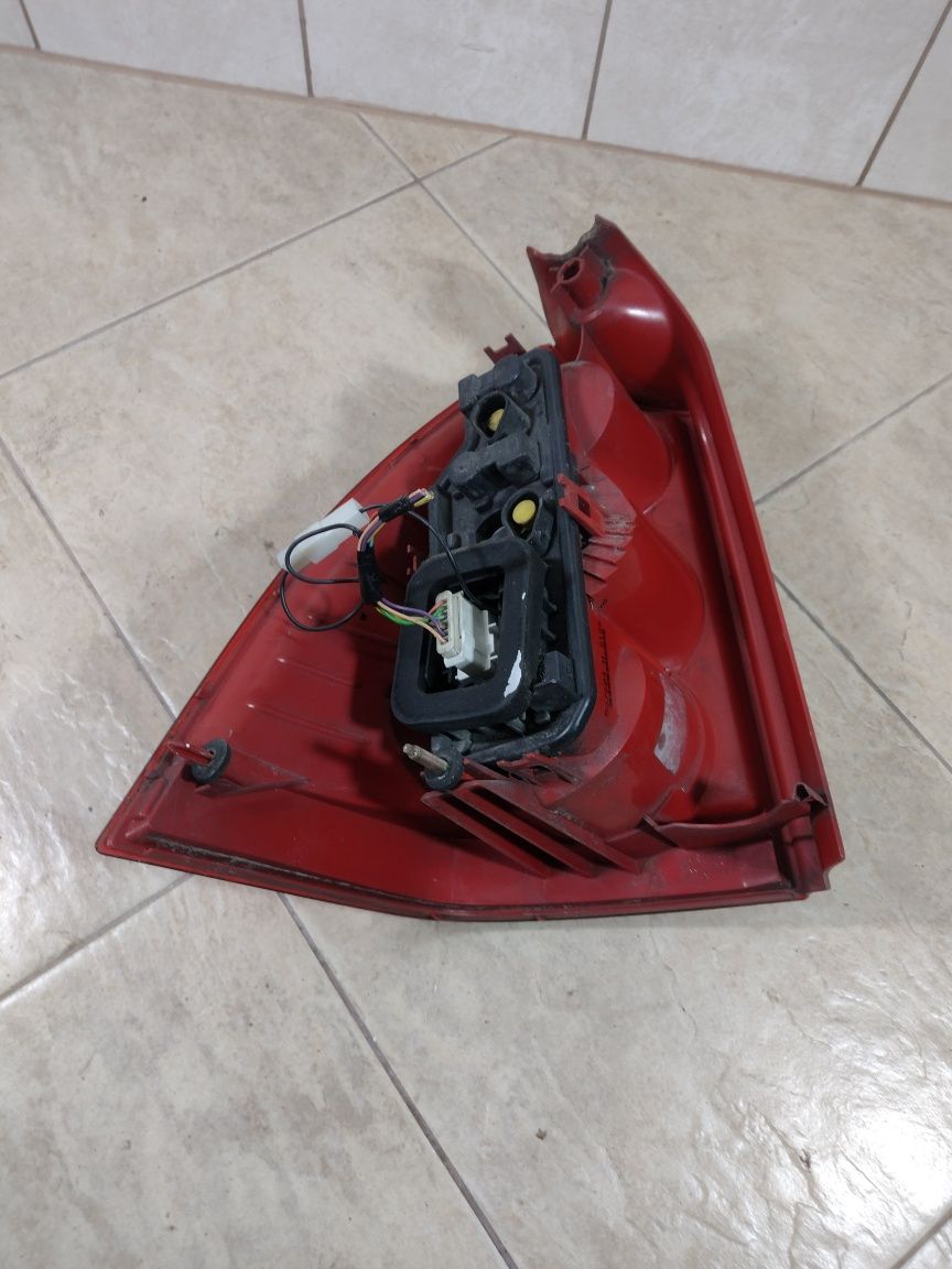 Lampa tył prawy Peugeot 307 SW kombi lift wkład wysyłka OLX