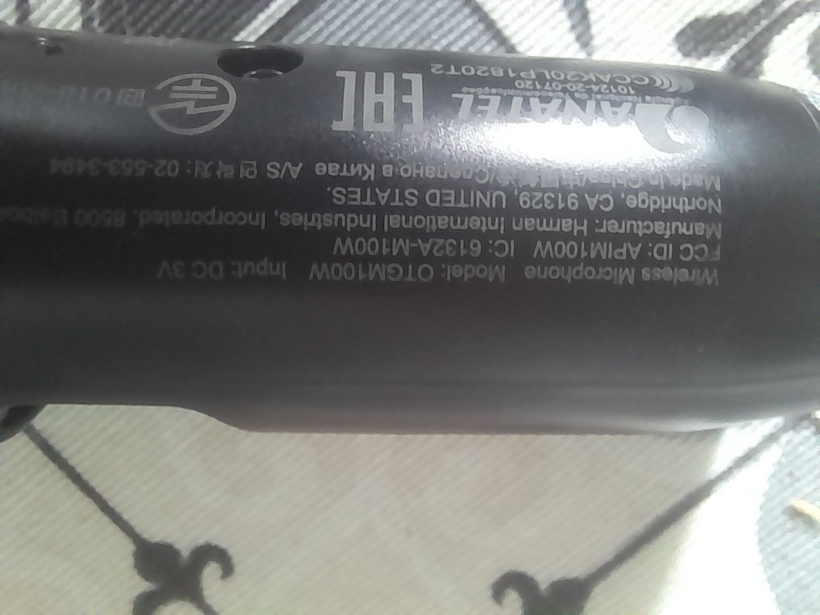 Микрофон Jbl новый, нерабочий