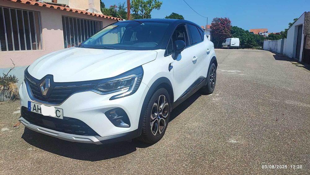 Captur 1.6 E-Tech Plug-In Exclusive 2021
