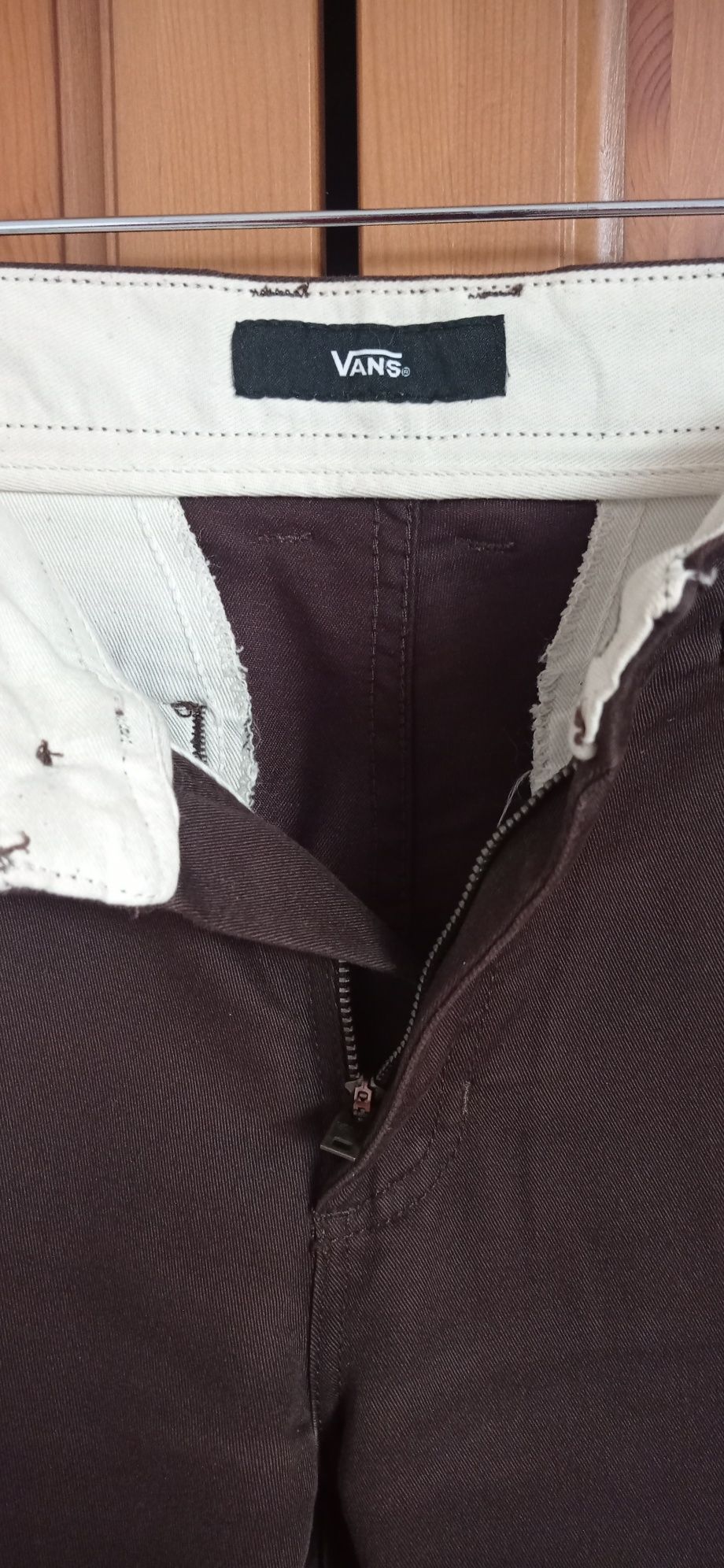 Orginalne spodnie VANS jeansy typu chinos za 1/3 ceny sklepowej