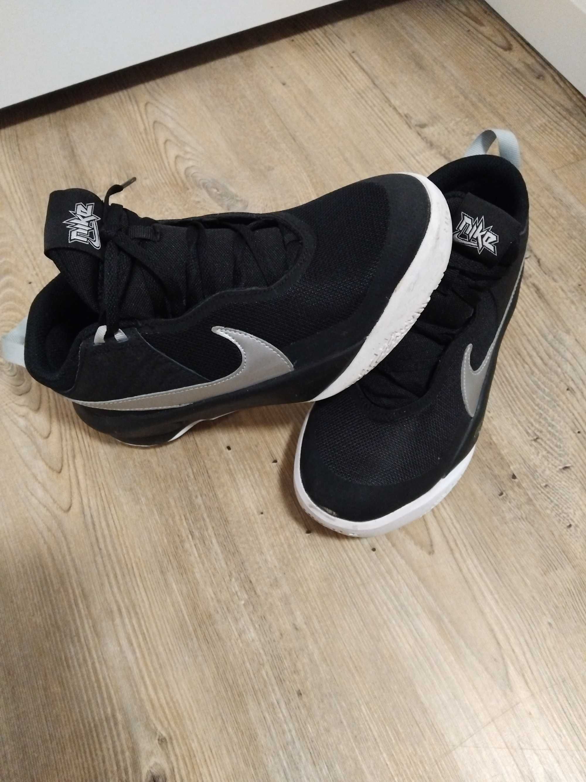 Sapatilha nike 38