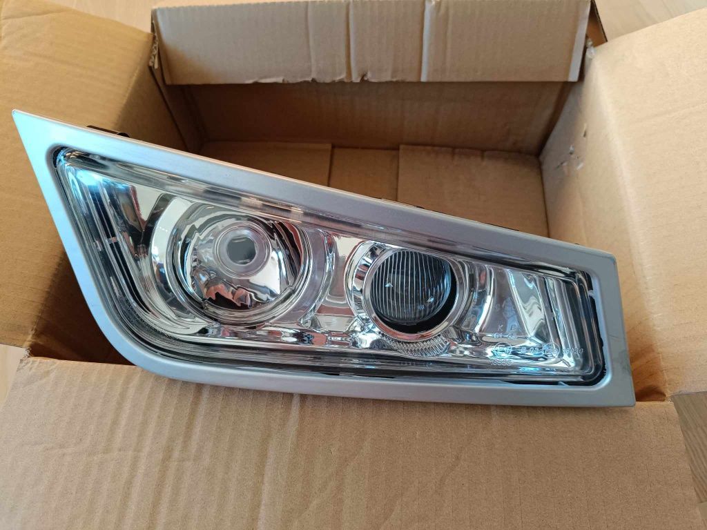 Halogen prawy  Volvo  FH 2008-