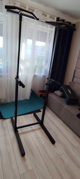 Drążek wielofunkcyjny regulowany
