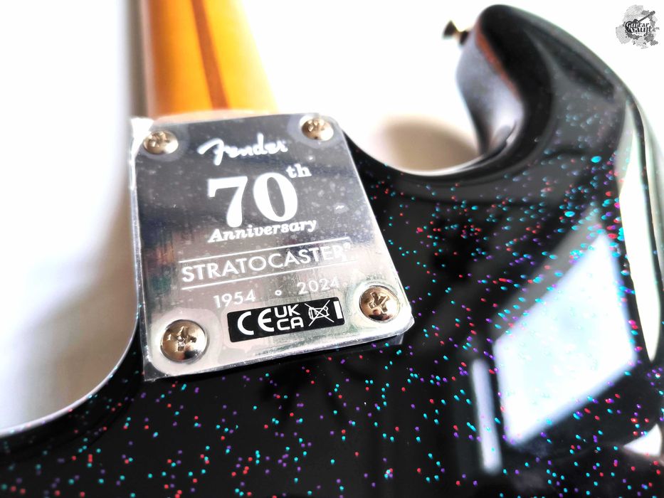 Новий Fender® 70th Anniversary Player Stratocaster '2024 Nebula Noir