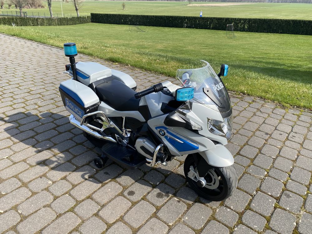 BMW motocykl policyjny, elektryczny