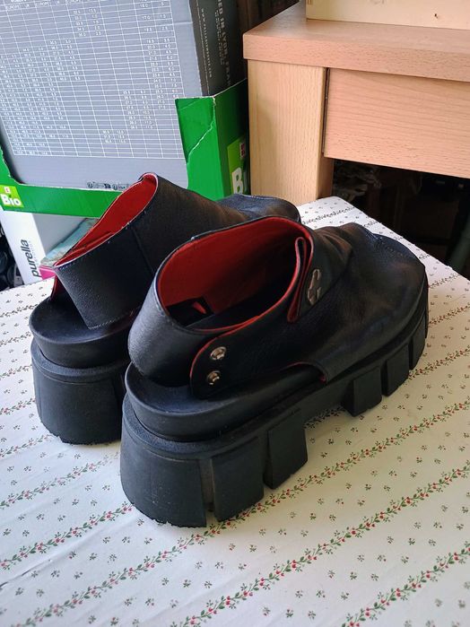 Buty damskie sandały ? na podwyższonej podeszwie