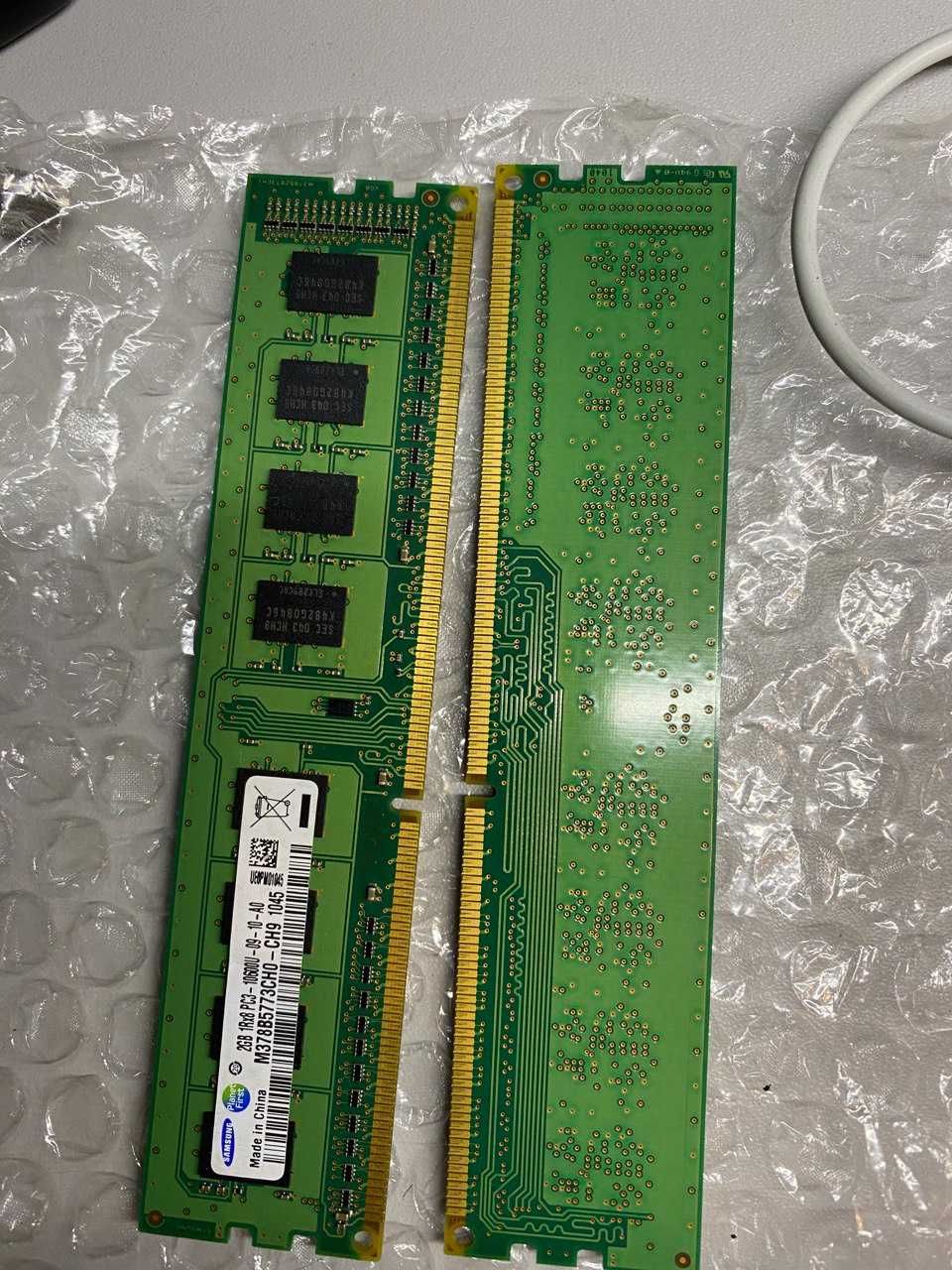 (x2) Samsung 2GB, DDR3, 1333Mhz, 1Rx8, M378B5773CH0-CH9