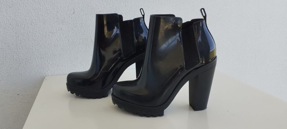Botim/bota Melissa