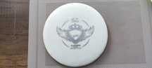 Disc golf Latitude 64 	Claymore	5/5/-1/1 stan 8/10 gold plastik