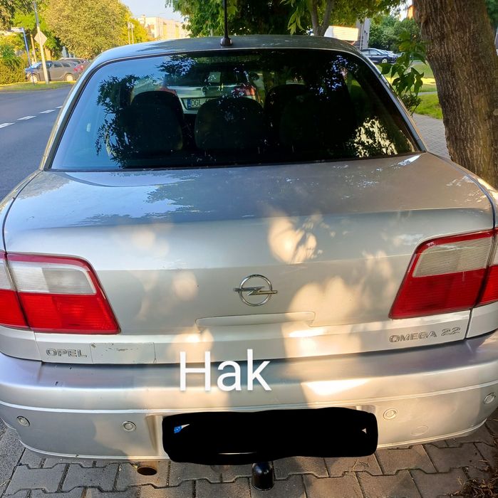 Opel omega 2001 rok , poj. 2200 cm lpg