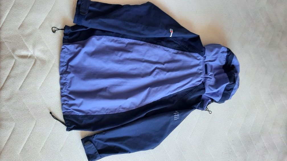 Berghaus курточка