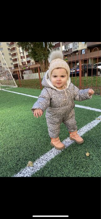 Зимовий,демисезонний комбінезон