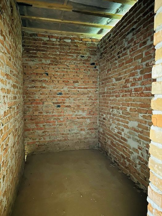 БЕЗ КОМІСІЇ, готовий кутовий таун, можна заходити на ремонт