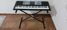 Piano/Teclado Yamaha PSR-E233