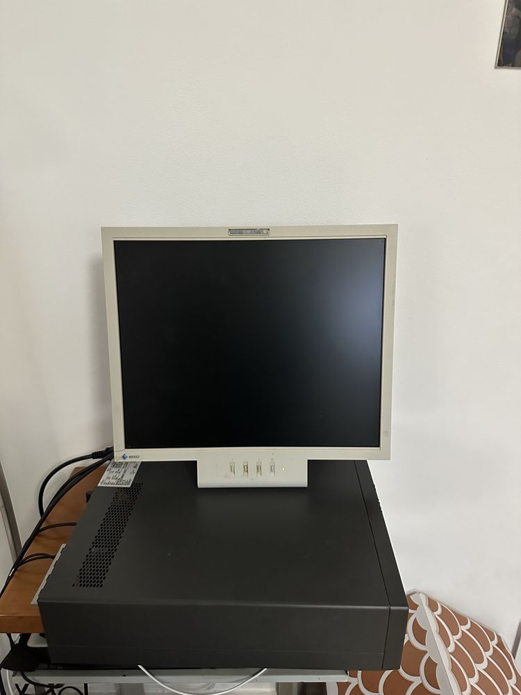 Pc Fujitsu Esperimo E700 com ecrã