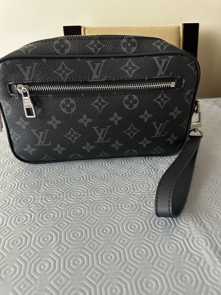 Carteira de mão necessaire handbag mala LV