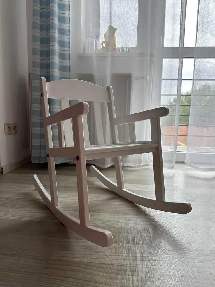 Krzesło bujane ikea dla dziecka
