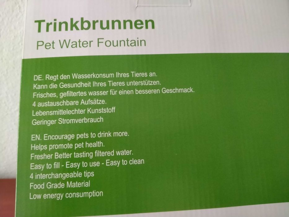 Poidełko, fontanna dla kota, psa - Neptun, prawie nowa