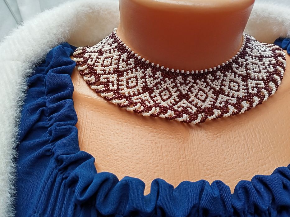 Силянка з чеського бісеру