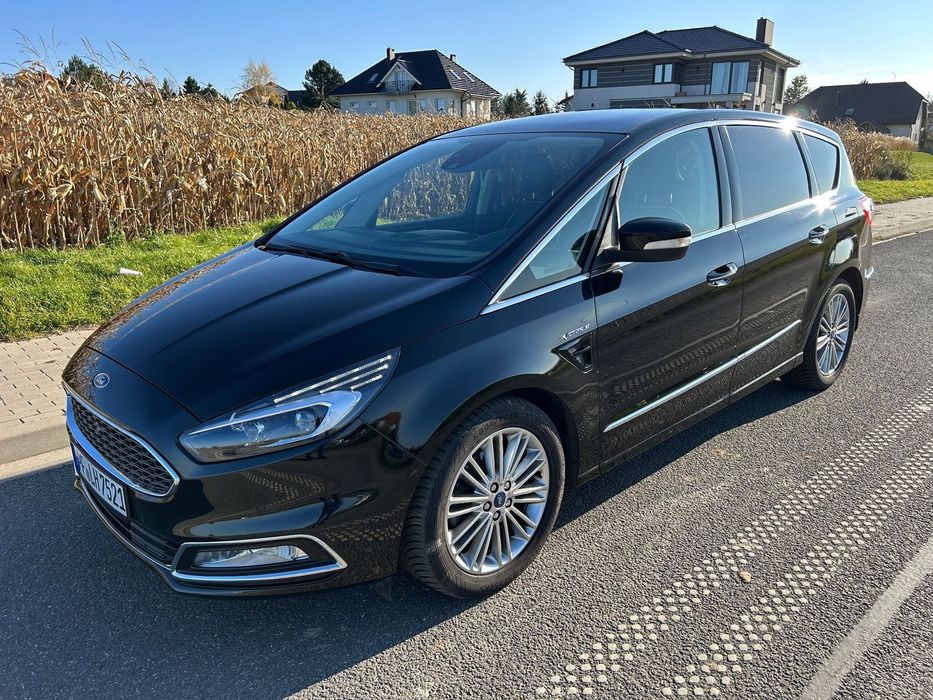 Ford S-Max Vignale 240 KM , 7 osobowy, ledy, aktywny tempomat, hak, kamery