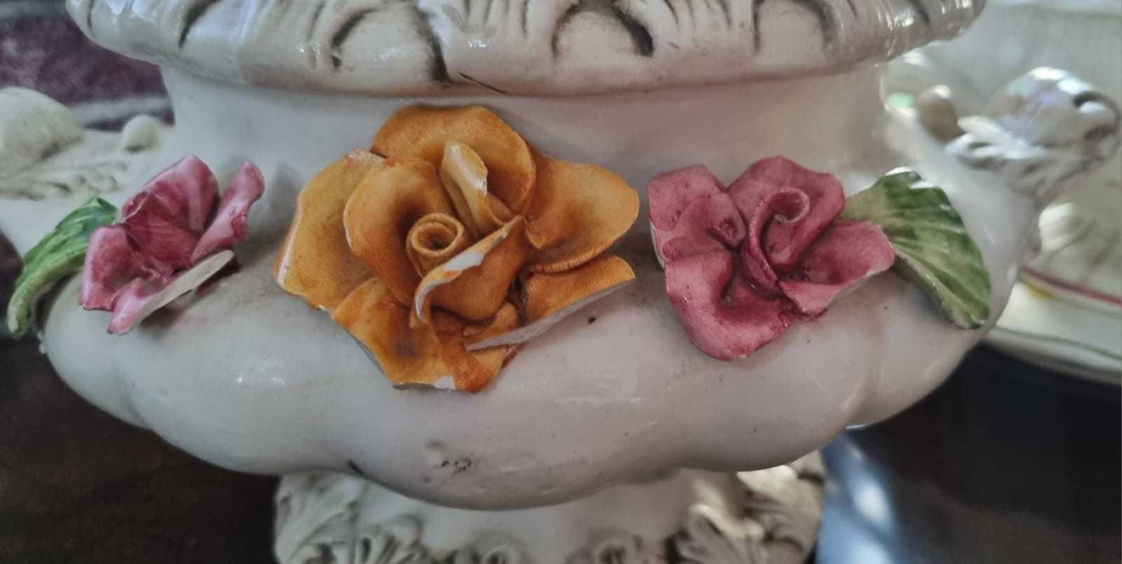 Sprzedam piękną wazę porcelanową