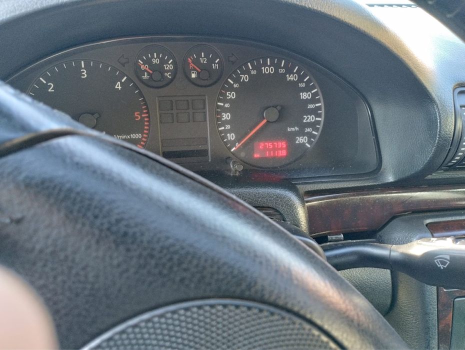 Ауді а4 1.9 на ходу в хорошому стані не розмитнена