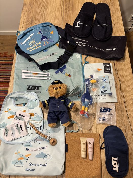 Zestaw gadzetow PLL LOT