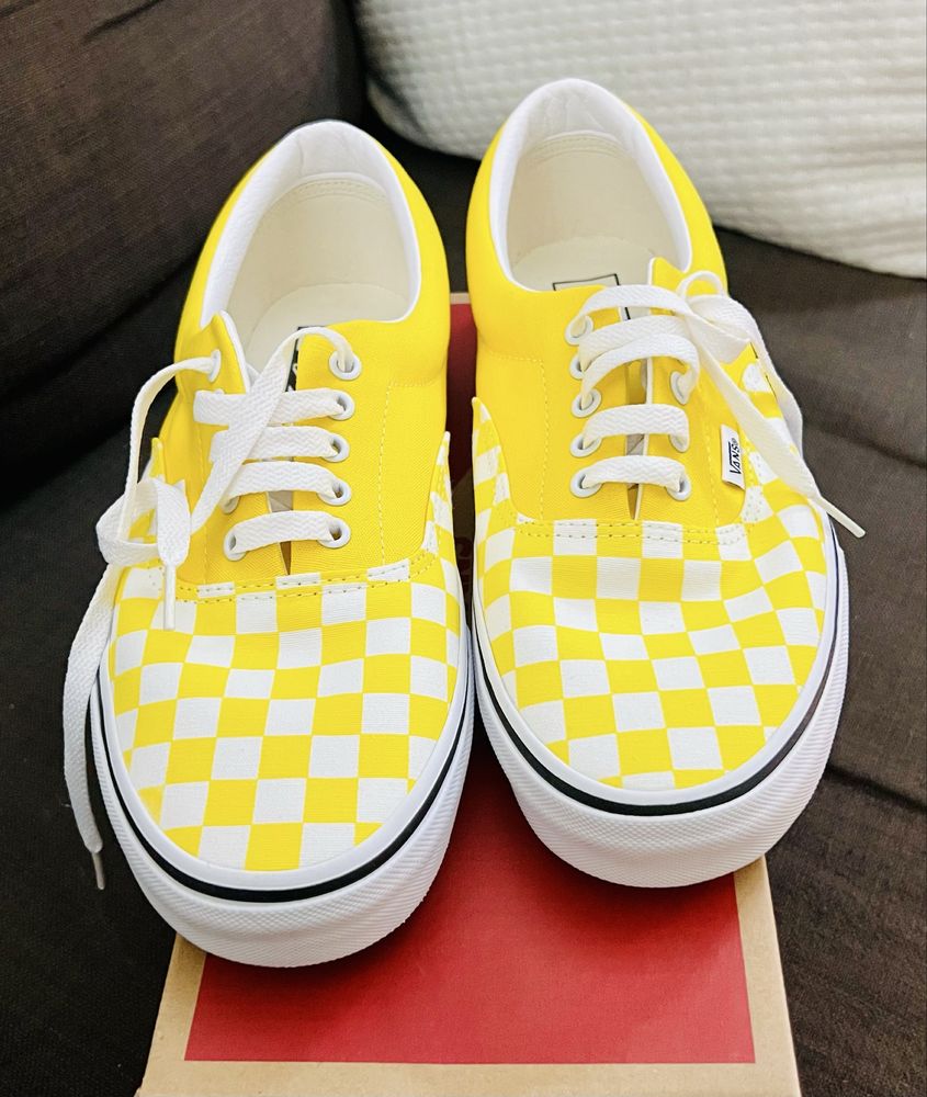 Vans originais numero 44 novos na caixa
