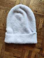 Gorro lilás Bershka