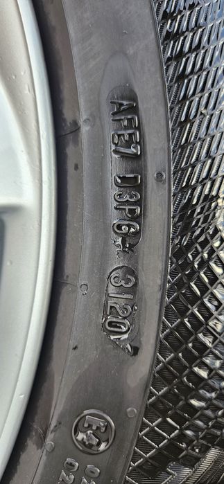 VOLVO XC60/90 - felgi / opony zimowe/ koła  19"