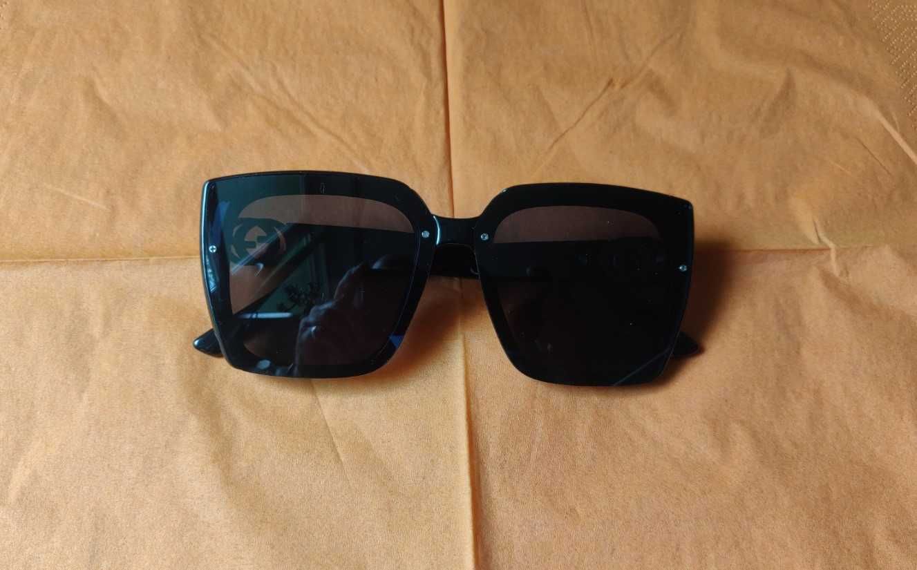 Okulary  przeciwsłoneczne damskie, duże ramki kwadratowe