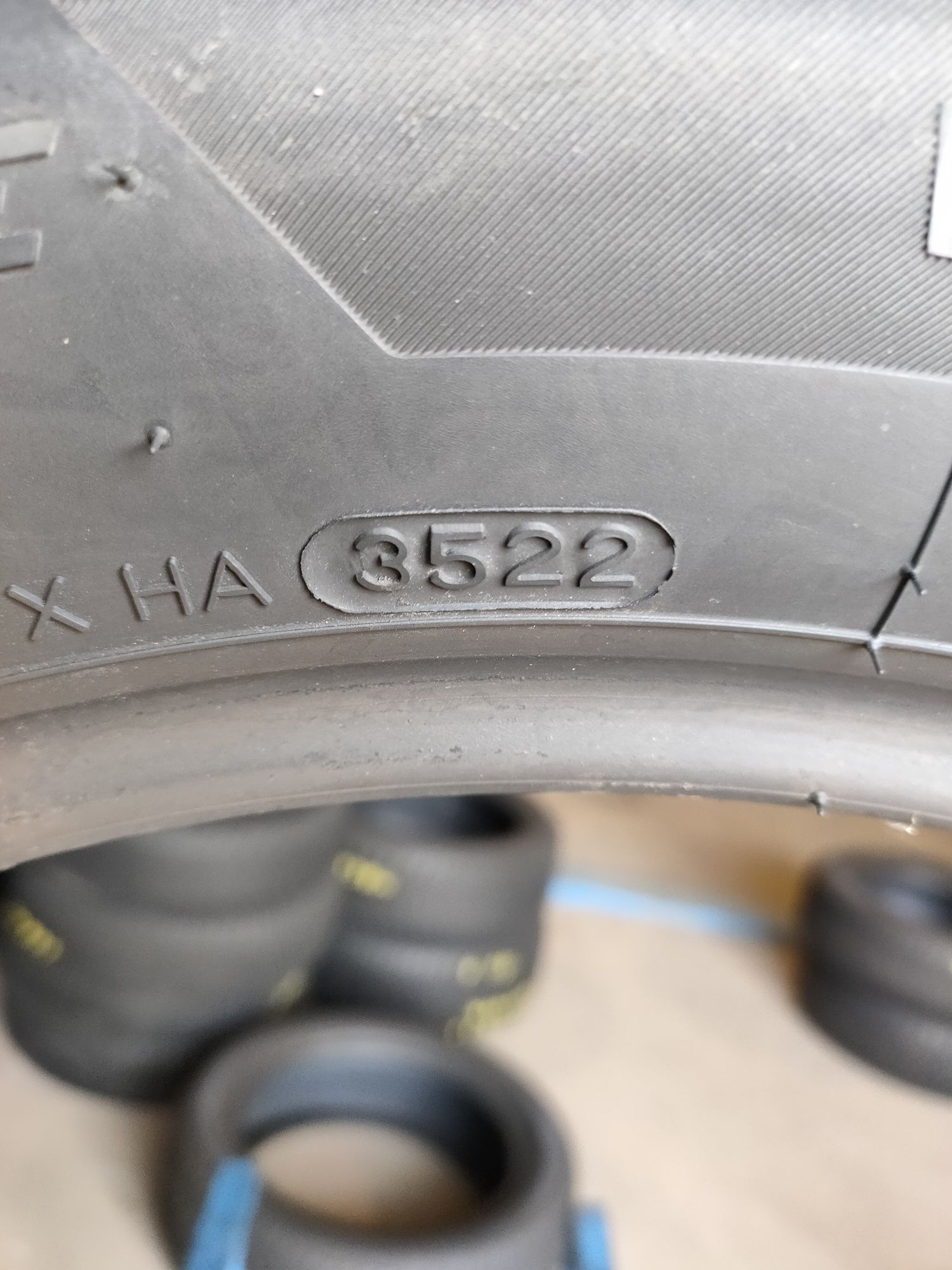 205/55r17 Hankook Winter i'cept evo2 z 2022r około 6,8mm